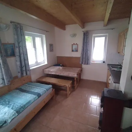 Komplex Apartmanu Jestrabi