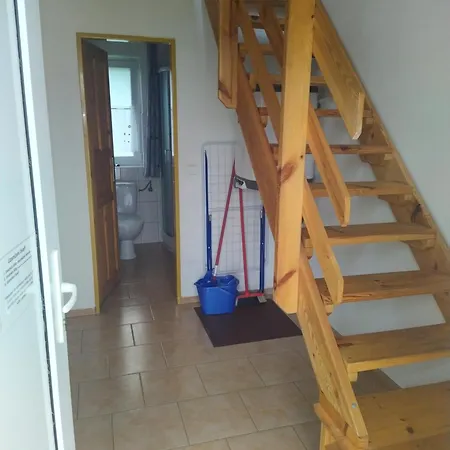 アパート Komplex Apartmanu Jestrabi *