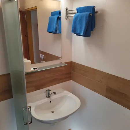 アパート Komplex Apartmanu Jestrabi *