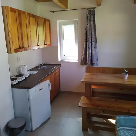 Komplex Apartmanu Jestrabi