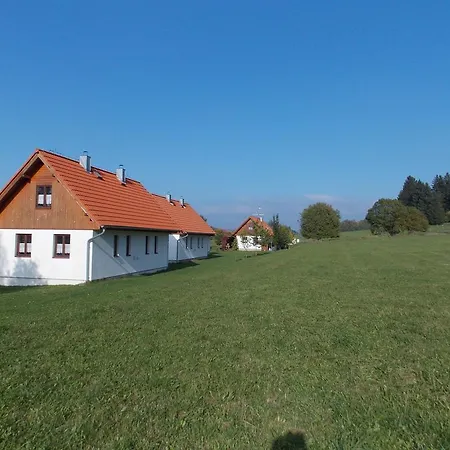 Apartment Komplex Apartmanu Jestrabi